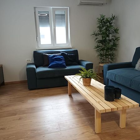 Beachfront House Ivana With Pool - Renovated 2025 Cesarica Exteriör bild