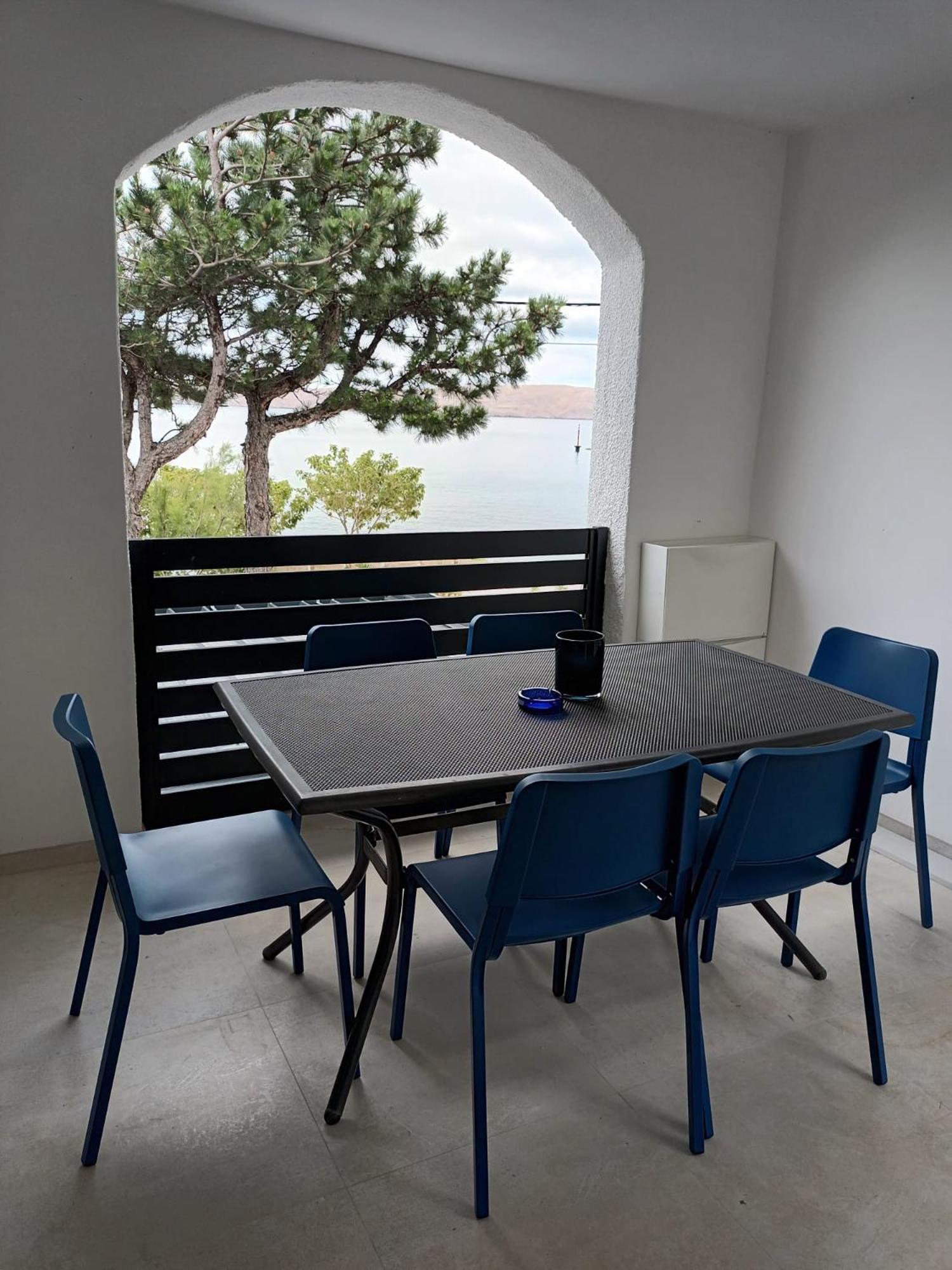 Beachfront House Ivana With Pool - Renovated 2025 Cesarica Exteriör bild