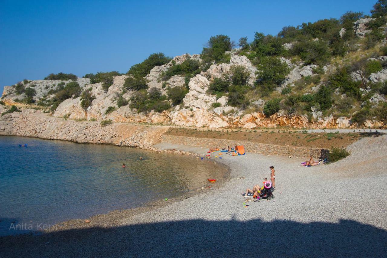 Beachfront House Ivana With Pool - Renovated 2025 Cesarica Exteriör bild